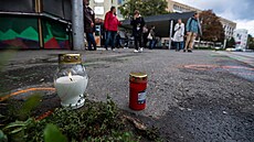 Zastávka v centru Bratislavy po nehodě, při níž opilý řidič vysokou rychlostí...