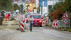 Na okraji Českých Budějovic pokračují práce na okružní křižovatce, na niž... Na okraji Českých Budějovic pokračují práce na okružní křižovatce, na niž...
