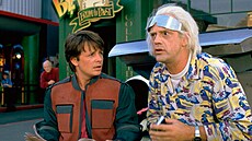 Michael J. Fox a Christopher Lloyd v legendární komedii Návrat do budoucnosti...