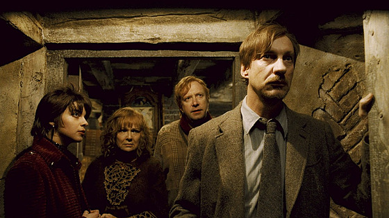 Do Brna dorazí pedstavitel Arthura Weasleyho (na snímku vzadu), otce jedné z hlavních postav filmové série o Harrym Pottterovi 