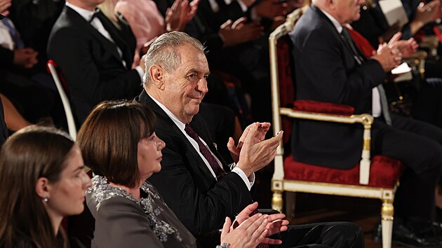 Prezident Milo� Zeman ud�loval u p��le�itosti st�tn�ho sv�tku 28. ��jna st�tn� vyznamen�n�, 28. ��jna 2022, Pra�sk� hrad, Praha.