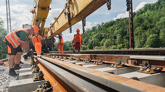 Modernizace I. tranzitního koridoru v údolí Tiché Orlice skončí v červnu 2023.