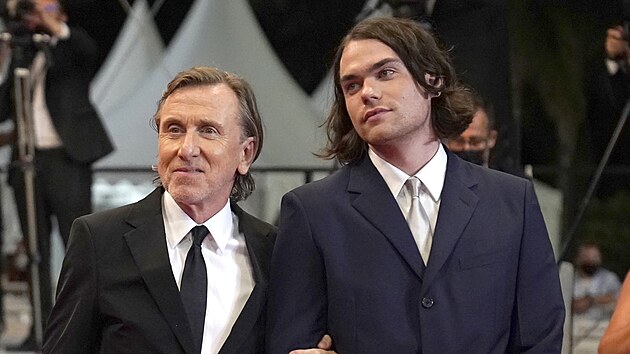 Tim Roth a jeho syn Cormac Roth (Cannes, 11. ervence 2021)