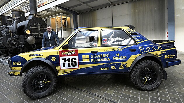 Automobilový jezdec Ondřej Klymčiw představil vůz Škoda 130 LR, se kterým pojede Rallye Dakar v kategorii Klasik.