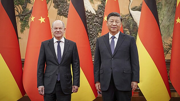 Nmeck kancl Olaf Scholz a nsk prezident Si in-pching v Pekingu (4. listopadu 2022)
