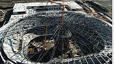 2004  Ocelová konstrukce zasteení O2 areny. O2 arena (díve Sazka Aréna)...