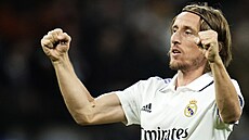 Luka Modri slaví gól Realu Madrid proti Celtiku.