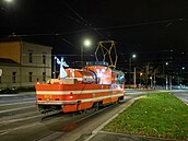 Ozdobená mazací tramvaj v roce 2019
