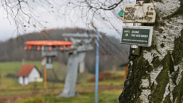 I přes nekončící potíže se novému složení TJ Lyžař podařilo Vysokou oživit a výrazně zatraktivnit. Členové upravili turistickou chatu, uvedli ji do běžného provozu a zřídili u ní terasu, provozují tábořiště, postavili trasy se skoky a klopenými zatáčkami pro bikery.