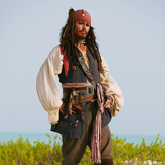 Johnny Depp jako kapitán Jack Sparrow v Pirátech z Karibiku