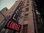 Hotel ze seriálu American horror story pro tento článek slouží pouze jako...