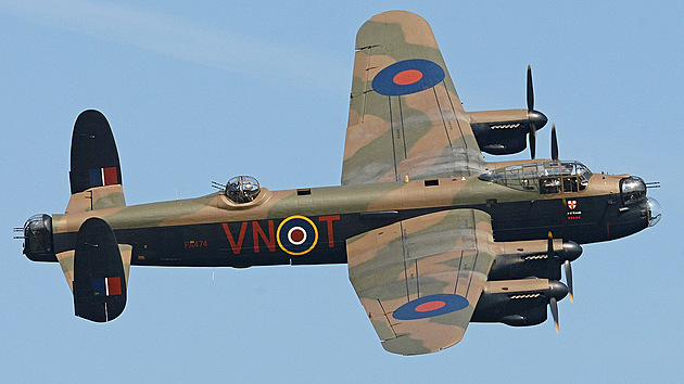 Bombardr Avro Lancaster od Battle of Britain Memorial Flight