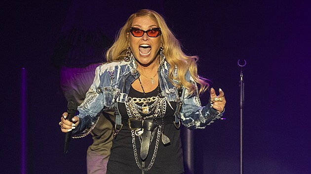 Anastacia na koncertě v O2 universu, Praha, 2 12. 2022