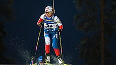 Biatlonistka Tereza Voborníková na trati sprintu ve finském Kontiolahti