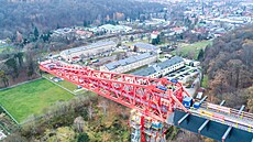 Stavba mostu pes Gottleubské údolí v saské Pirn (9. prosince 2022)