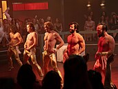 Ze seriálu Představujeme vám Chippendales! (2023)