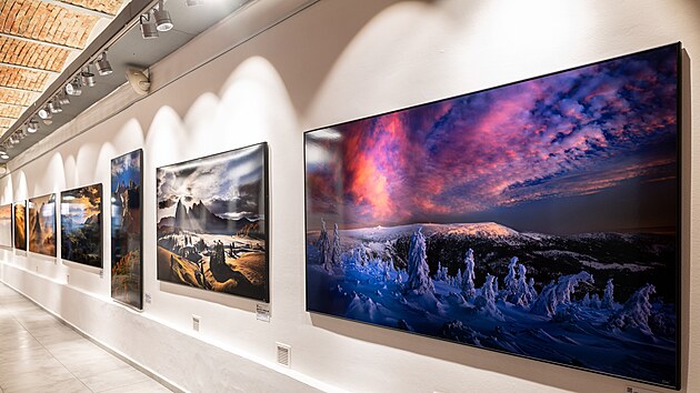 Výstavu velkoformátových fotografií a panoramat krajinářského fotografa a horolezce Ladislava Kamaráda hostí Galerie města Přerova.