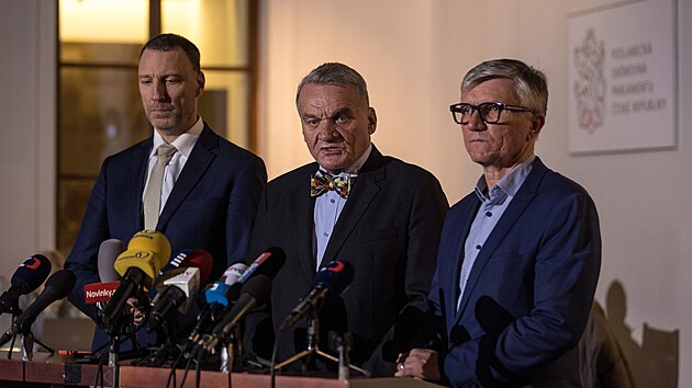 Tiskové konference po koaličním jednání pražského Spolu (ODS, TOP 09 a KDU-ČSL) s Piráty a STAN o rozložení sil na pražském magistrátu (17. ledna 2023)