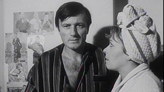 Radoslav Brzobohat a Jiina Bohdalov ve filmu Ucho (1969)
