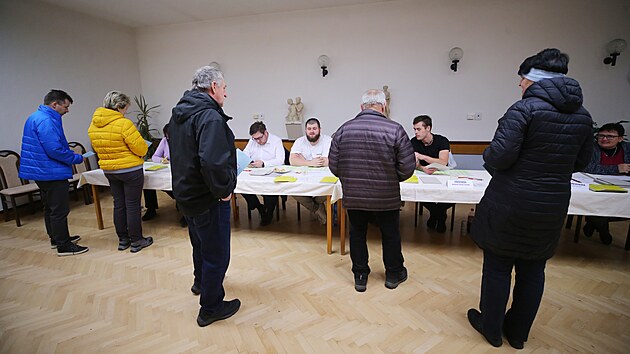 Prezidentsk volby v Novm Vesel, kde m venkovsk byt konc prezident Milo Zeman (13. ledna 2023)
