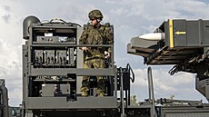 Systém protivzduné obrany SPYDER pi prezentaci eským vojákm v Izraeli