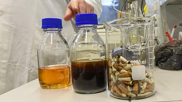 Vědci v Centru polymerních systémů Univerzity Tomáše Bati ve Zlíně našli způsob, jak odpadní vodu zbavit zbytků hormonální antikoncepce. (leden 2022)