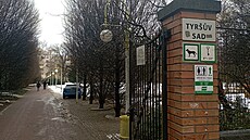Tyršův sad v Brně na snímku z 23. ledna 2023. Bezbariérový vstup je dnes jen z... Tyršův sad v Brně na snímku z 23. ledna 2023. Bezbariérový vstup je dnes jen z...