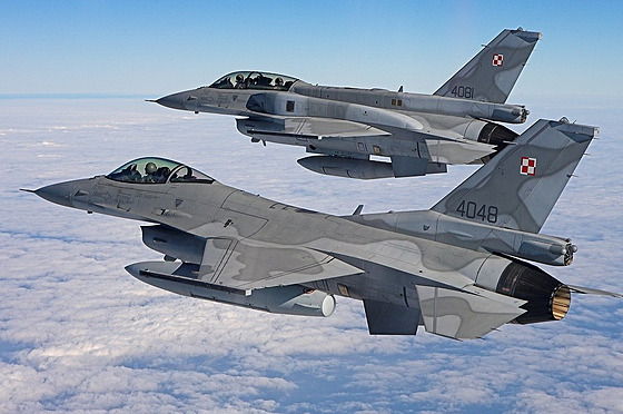 Stíhaky F-16 polské armády