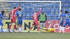 Moment, kdy liberečtí fotbalisté přišli v zápase s Pardubicemi o vedení. Moment, kdy liberečtí fotbalisté přišli v zápase s Pardubicemi o vedení.