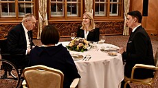 Prezident Miloš Zeman spolu s manželkou Ivanou zahájil návštěvu Slovenska... Prezident Miloš Zeman spolu s manželkou Ivanou zahájil návštěvu Slovenska...