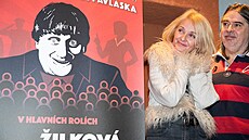 Veronika Žilková a Oldřich Lichtenberg u plakátu chystané komedie Já, diktátor Veronika Žilková a Oldřich Lichtenberg u plakátu chystané komedie Já, diktátor