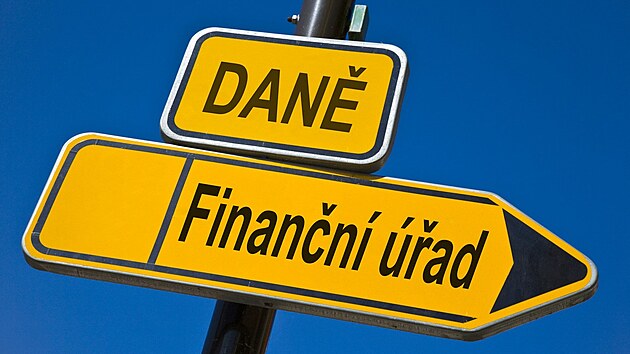 Studenti, rodiče malých dětí, důchodci. Zdánlivě skupiny, které nemají nic moc společného. Daňovou optikou jsou si však dost podobné. Nemívají pravidelné příjmy, spíše přivýdělky. A také se jich týkají různé výjimky. Studenti, rodiče malých dětí, důchodci. Zdánlivě skupiny, které nemají nic moc společného. Daňovou optikou jsou si však dost podobné. Nemívají pravidelné příjmy, spíše přivýdělky. A také se jich týkají různé výjimky.