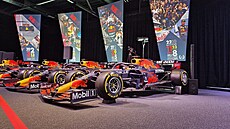 RB16b. Neboli auto, se kterým Max Verstappen vyhrál první titul mistra svta.