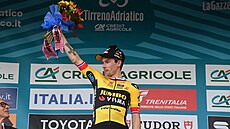 Primo Rogli se raduje z vítzství ve 4. etap závodu Tirreno Adriatico.