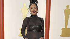 Rihanna na udílení cen Oscar (Los Angeles, 12. bezna 2023)