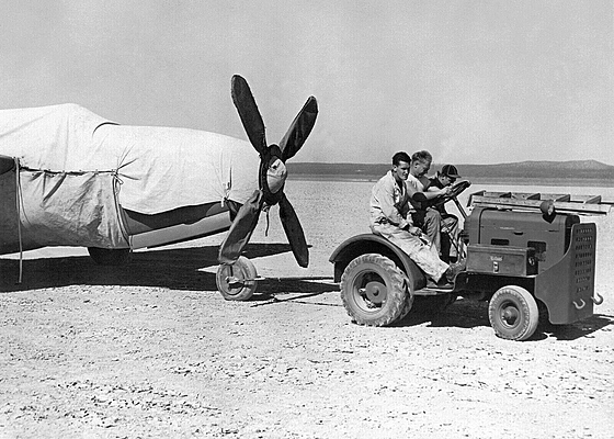 Bell XP-59A Airacomet. V jednu chvíli poslouila pi pesunu prvního amerického...