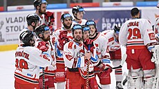 Zklamaní hokejisté Olomouce po vyazení 0:4 na zápasy s Pardubicemi.