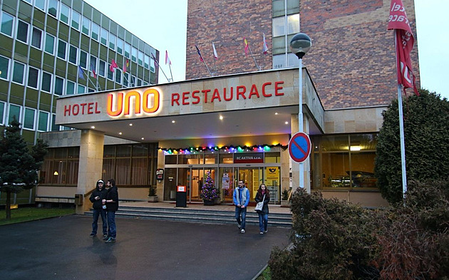 Hlavní poboka eské poty v Ústí nad Orlicí sídlí provizorn v hotelu Uno.