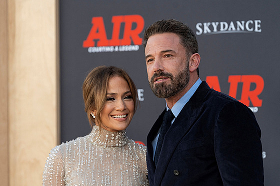 Manelé Jennifer Lopez a Ben Affleck na premiée oekávaného snímku Air:...