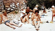 Skalní plážička ve městě Sučuraj na východě ostrova Hvar Skalní plážička ve městě Sučuraj na východě ostrova Hvar