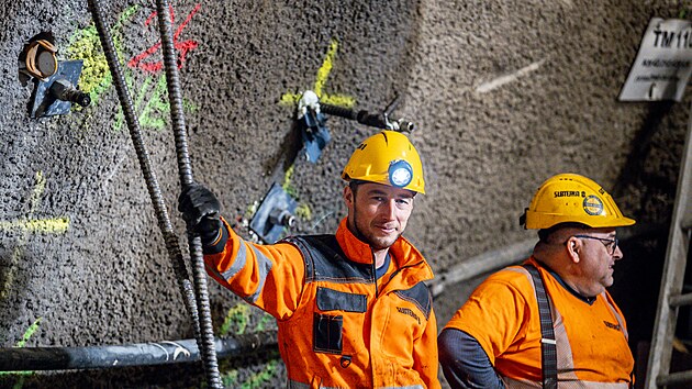 1. výročí zahájení výstavby metra D. V ulici Na Strži u hřbitova Zelená liška probíhají ražby na obě strany směrem ke stanicím Pankrác D i Olbrachtova. (25. dubna 2023)
