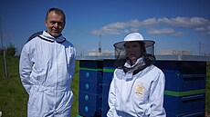Pavel Mach a Jindřiška Hinge na jednom ze stanovišť, o která se starají. Pavel Mach a Jindřiška Hinge na jednom ze stanovišť, o která se starají.