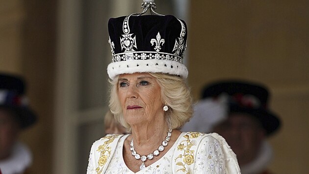 Krlovna Camilla v den korunovace krle Karla III. (Londn, 6. kvtna 2023)