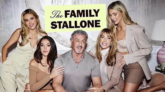 Sylvester Stallone s manelkou Jennifer Flavinovou a dcerami Sophi, Sistine a Scarlet v nov reality show Paramount+ nazvan The Family Stallone (2023)