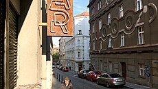 Bezejmenný bar v Krymské patí ke kultovním podnikm v Praze.