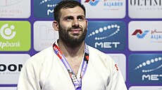 Ruský judista Arman Adamjan se zlatou medailí za triumf v kategorii do 100 kg.