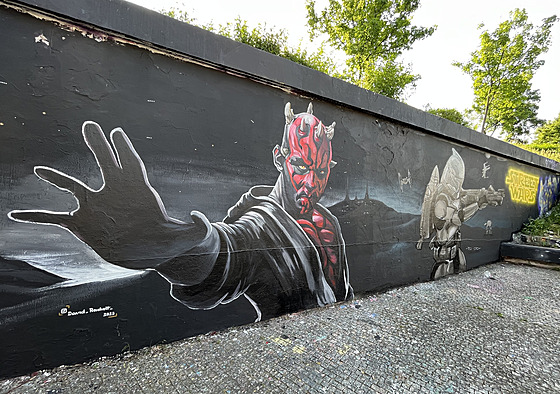 Legální graffiti plochou je napíklad podchod u zastávky Pobení cesta....