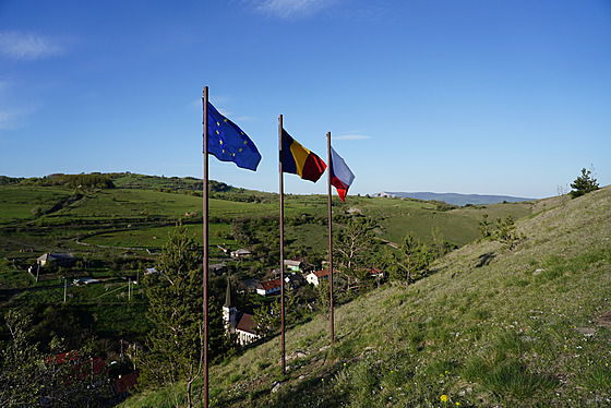 Z vesnic Banátu si mete vylápnout do výek. Neruené výhledy jsou na Dunaj,...