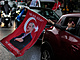 Pznivci tureckho prezidenta Recepa Tayyipa Erdogana slav jeho vtzstv ve...