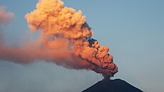 Erupce sopky Popocatépetl (18. kvtna 2023)